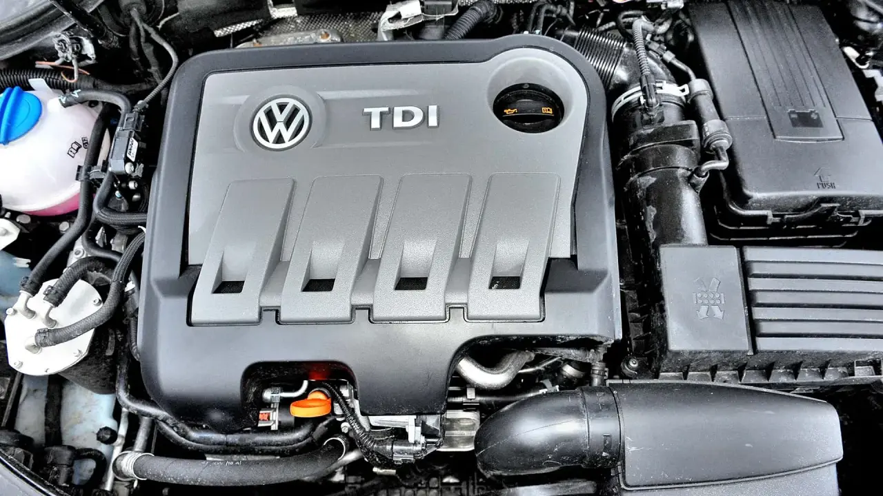 Passat B7: Jaki silnik wybrać? 2.0 TDI to pewniak, TSI uważaj!