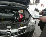 Kasowanie błędów w aucie: Cena, ryzyko, DIY czy mechanik?