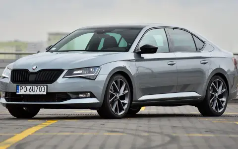 Skoda Superb: Jaki silnik wybrać? Twój portfel Ci podziękuje!