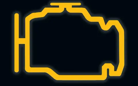 Kontrolka "check engine": Panika czy sygnał? Co robić?