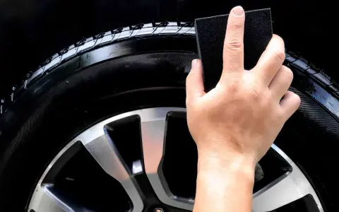 Mokra opona DIY: Czy domowe sposoby są bezpieczne i skuteczne?