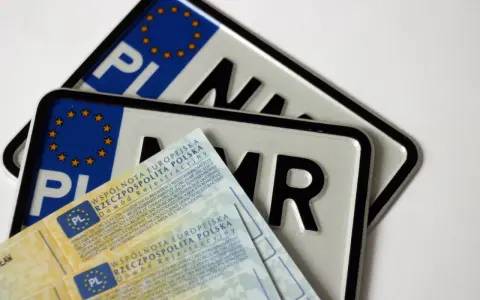 Rejestracja auta w Polsce: Poznaj pełne koszty i uniknij kar!