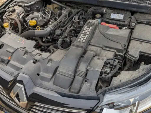 Renault Megane 4: Jaki silnik? Wybierz mądrze i uniknij błędów!