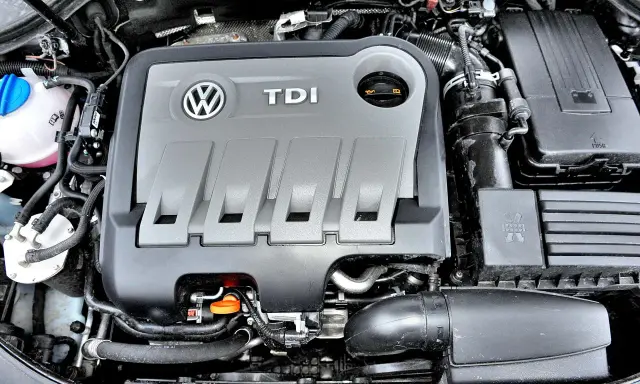 Passat B7: Jaki silnik wybrać? 2.0 TDI to pewniak, TSI uważaj!