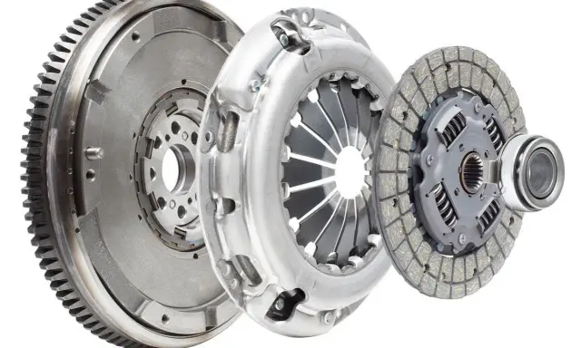 Automat szarpie, ślizga? Objawy zużytego sprzęgła w DSG, CVT
